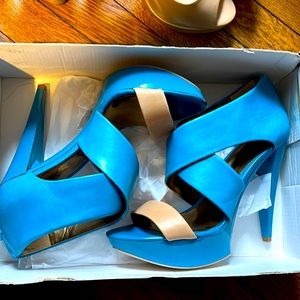 Carlos Santana / Mixer Blue/Camel Size: 7